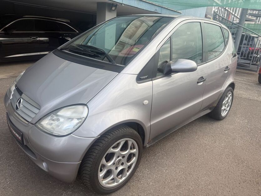 Mercedes-Benz A 190 229.800 km 2.500 € Berlin 10827
