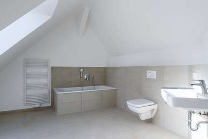 Wohnung Beelitz-Heilstätten Heilstätten - 4 Zimmer, 146 m&sup2;, 1.600&euro; | Angebot:25049593