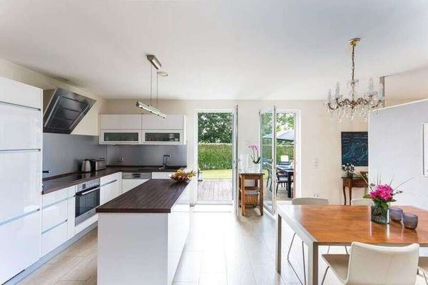 Haus zum Kaufen in Potsdam 1.450.000 € 204 m²