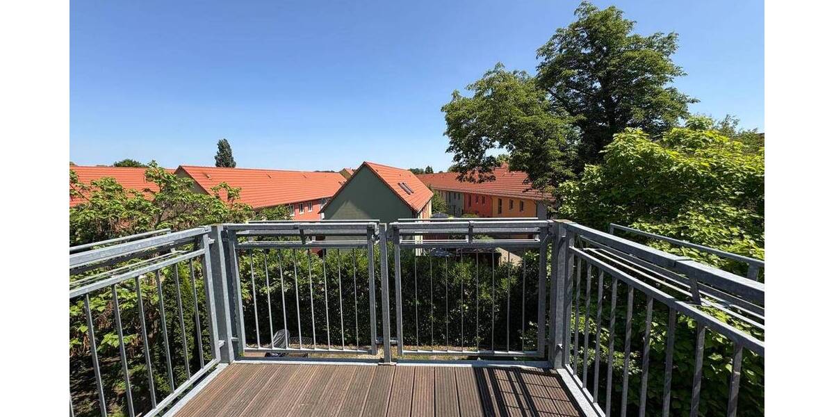 Schöne modernisierte 2-Zimmerwohnung mit großer Terrasse nahe Biosphäre Potsdam 2 zimmer
