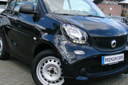 Smart ForTwo Coupé Pure Cool & Audio Tempomat 122.519 km 8.980 € Falkensee 14612