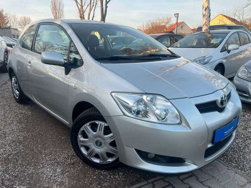 Toyota Auris 161.942 km 3.490 € Berlin 13089