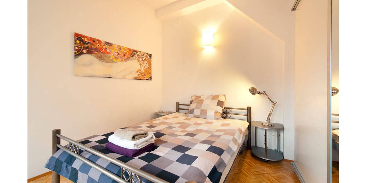 Etagenwohnung Berlin Gesundbrunnen - 2 Zimmer, 70 m&sup2;, 1.000&euro; | Angebot:26544093