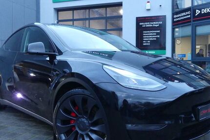 Tesla Model Y 56.212 km 35.800 &euro; Berlin 13156