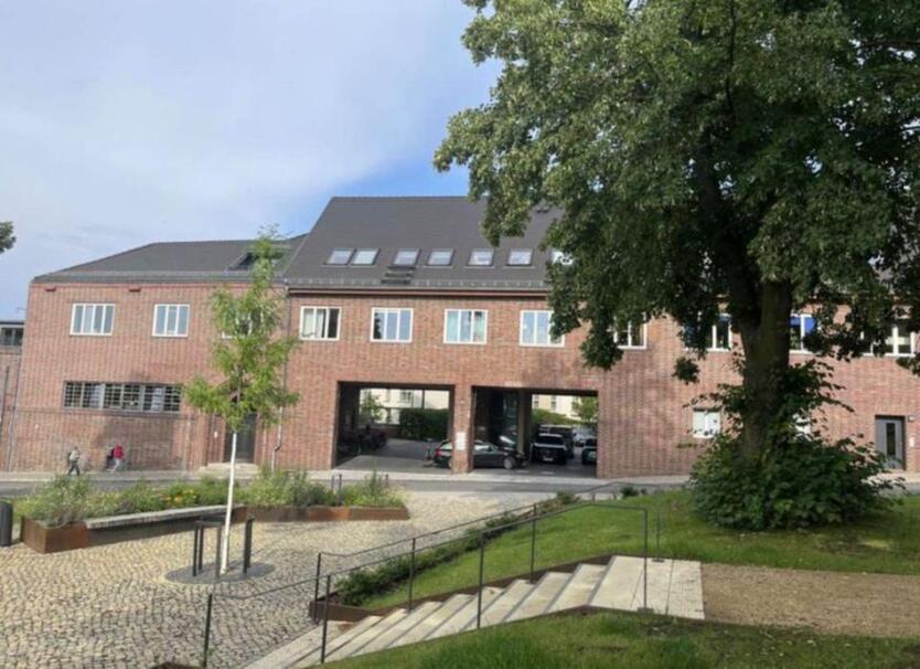 Exklusive Dachgeschosswohnung mit Sonnenterrasse zimmer