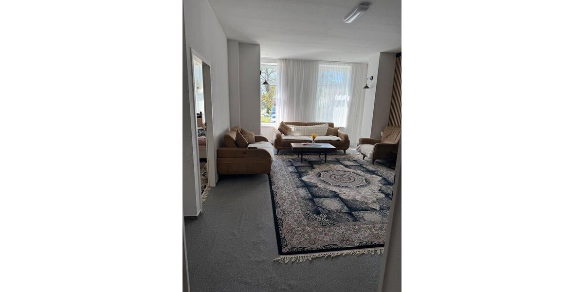 Erdgeschoßwohnung Falkensee - 2 Zimmer, 80 m&sup2;, 1.200&euro; | Angebot:26561195
