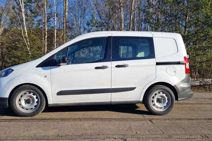 Ford Transit Courier 100.000 km 11.000 &euro; Berlin 13089