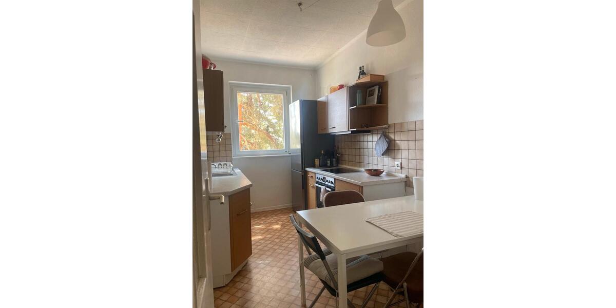 Etagenwohnung Berlin Neukölln - 5 Zimmer, 65 m&sup2;, 940&euro; | Angebot:27709457