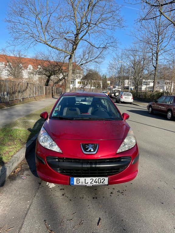 Peugeot 207 193.854 km 999 € Berlin 10715