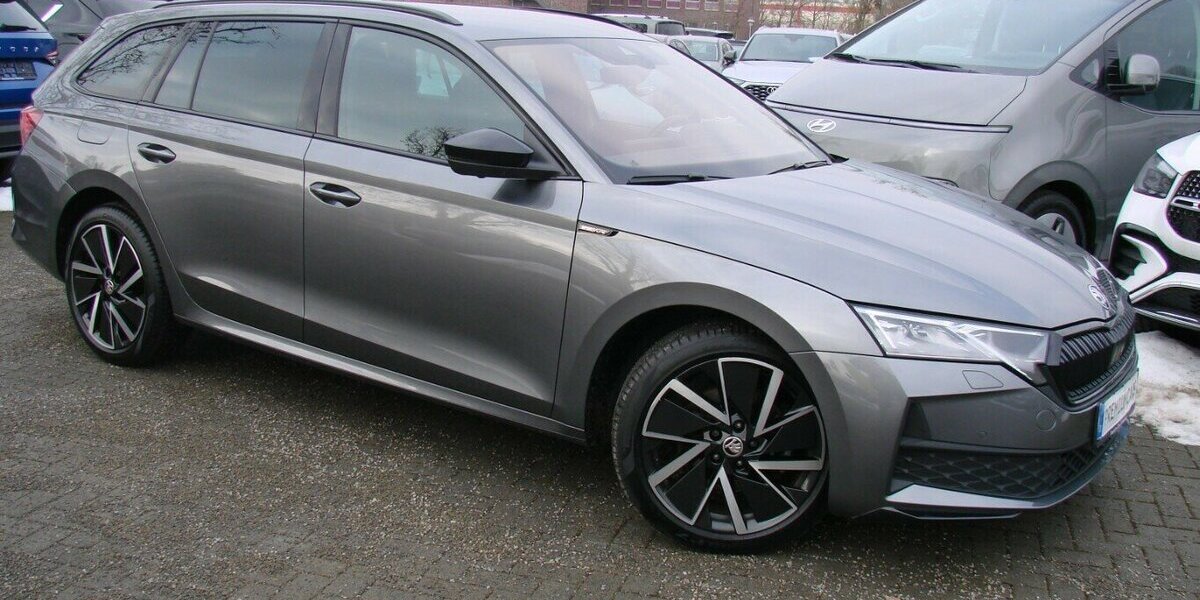 Skoda Octavia 2.0TDi Sportline LED 360º Canton HUD 39.383 km 30.980 &euro; Falkensee 14612