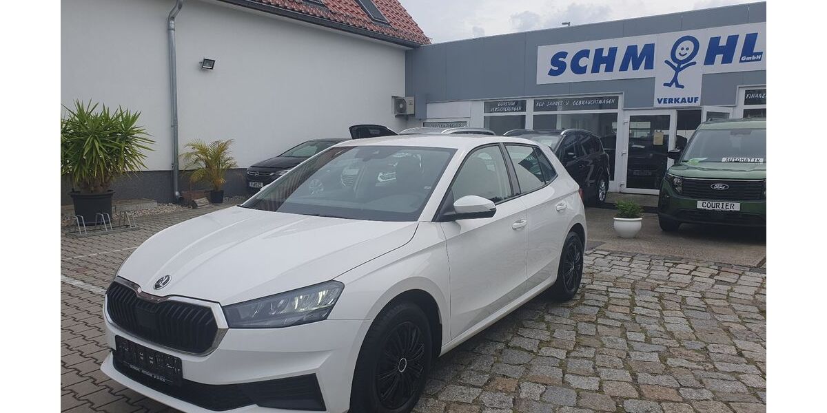 Skoda Fabia 63.800 km 11.990 &euro; Potsdam 14469