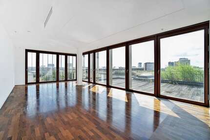 Wohnung Berlin Mitte - 2 Zimmer, 153 m&sup2;, 2.608&euro; | Angebot:27723313