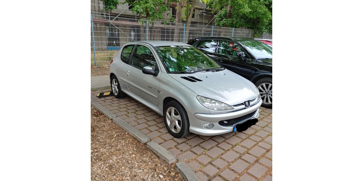 Peugeot 206 174.000 km 2.300 &euro; Berlin 12437