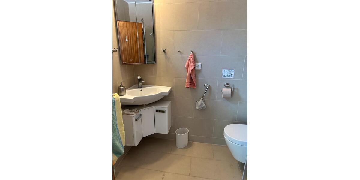 Doppelhaushälfte Berlin Reinickendorf - 6 Zimmer, 160 m&sup2;, 2.200&euro; | Angebot:27635607