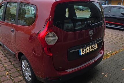 Dacia Lodgy 38.800 km 12.900 € Berlin 13407