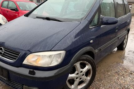 Opel Zafira 208.000 km 1.450 &euro; Berlin 10245