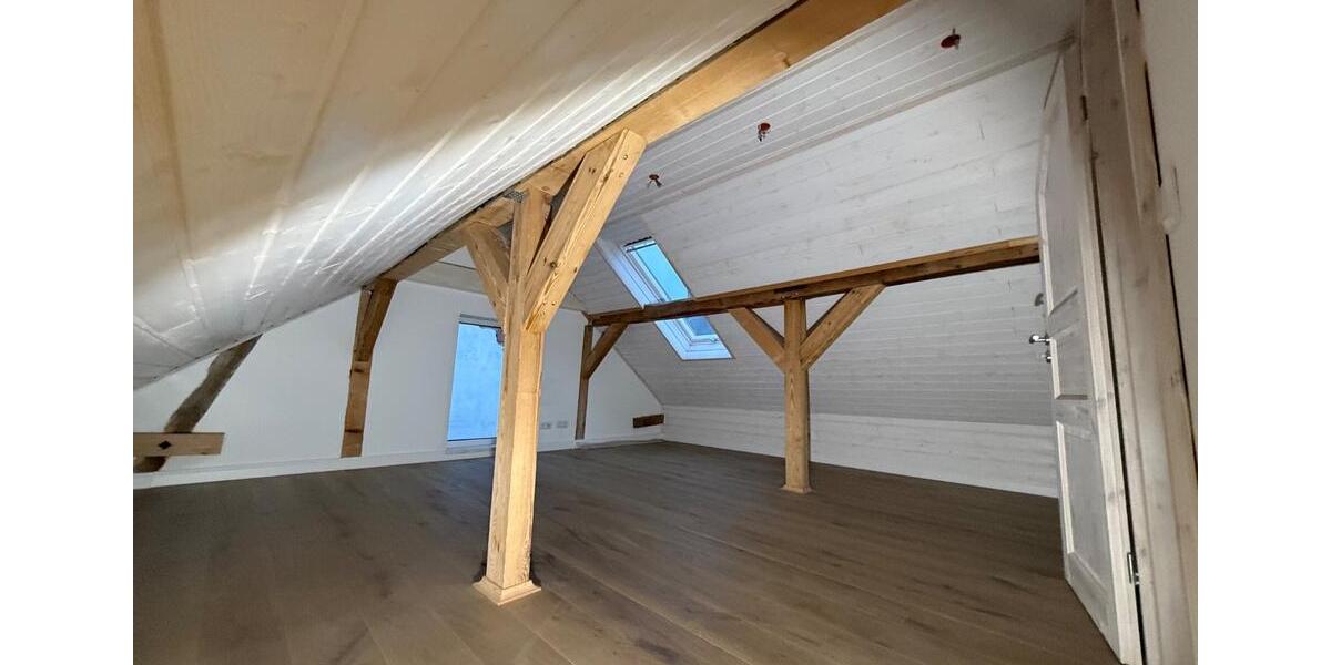 Erstbezug nach Kernsanierung zu vermieten 6 zimmer