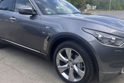 INFINITI QX70 63.000 km 19.700 &euro; Berlin 10115