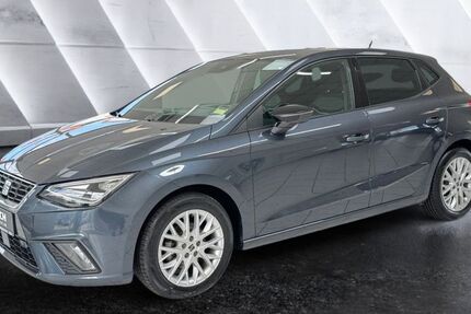 Seat Ibiza 44.303 km 16.680 &euro; Ludwigsfelde 14974