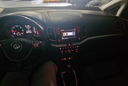 VW Sharan