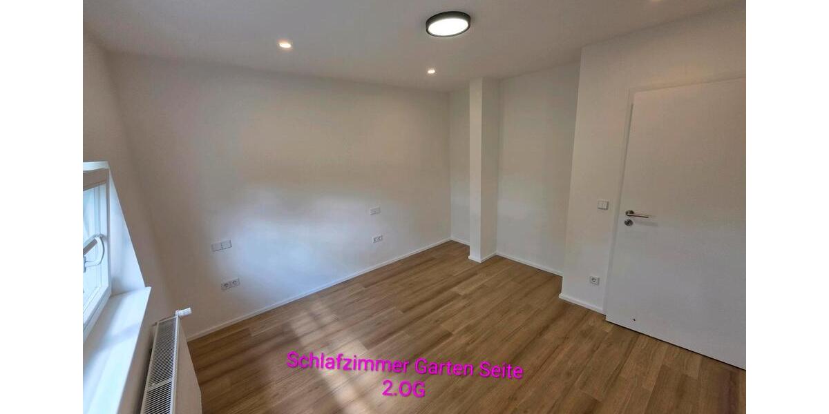Doppelhaushälfte Berlin Spandau - 7 Zimmer, 145 m&sup2;, 3.150&euro; | Angebot:27635599