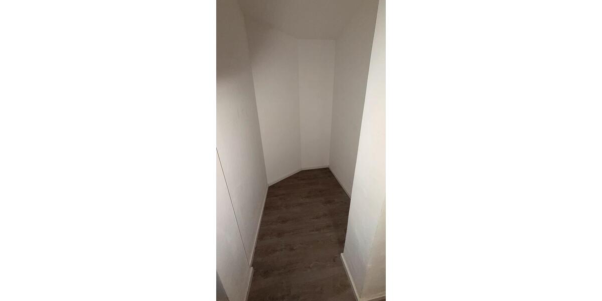 Dachgeschoßwohnung Falkensee - 2 Zimmer, 90 m&sup2;, 1.350&euro; | Angebot:26346965