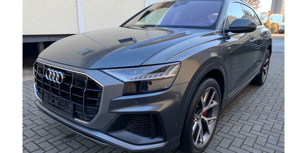 Audi Q8 173.700 km 43.900 € Berlin 12057