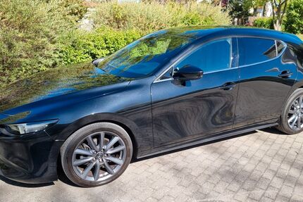 Mazda 3 54.850 km 18.850 &euro; Berlin 10317