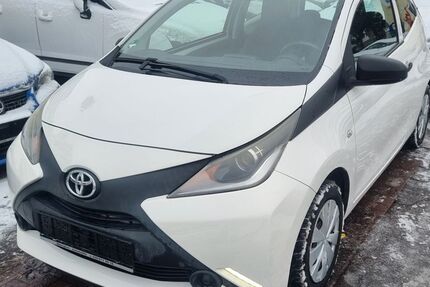Toyota Aygo (X) 129.200 km 4.800 &euro; Berlin 12489