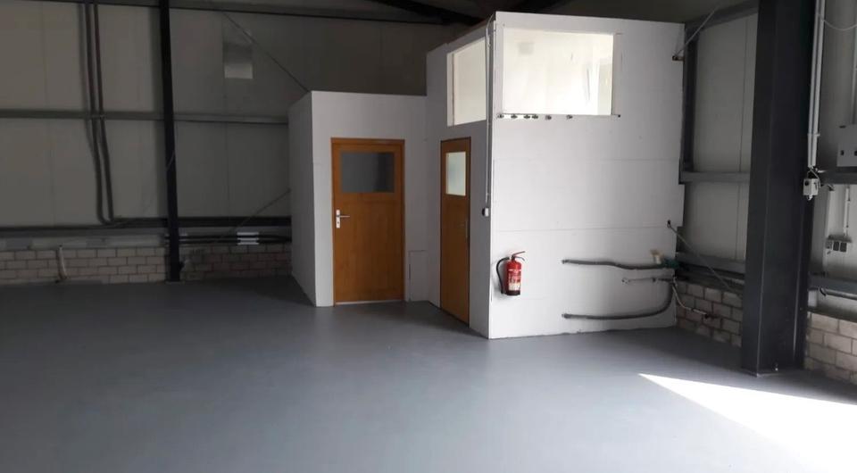 Halle Lager und Büro in Blankenfelde zimmer