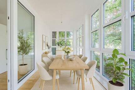 5-Zimmer-Wohnung mit Wintergarten und Loggia - Zentrale Lage am Halensee! 5 zimmer