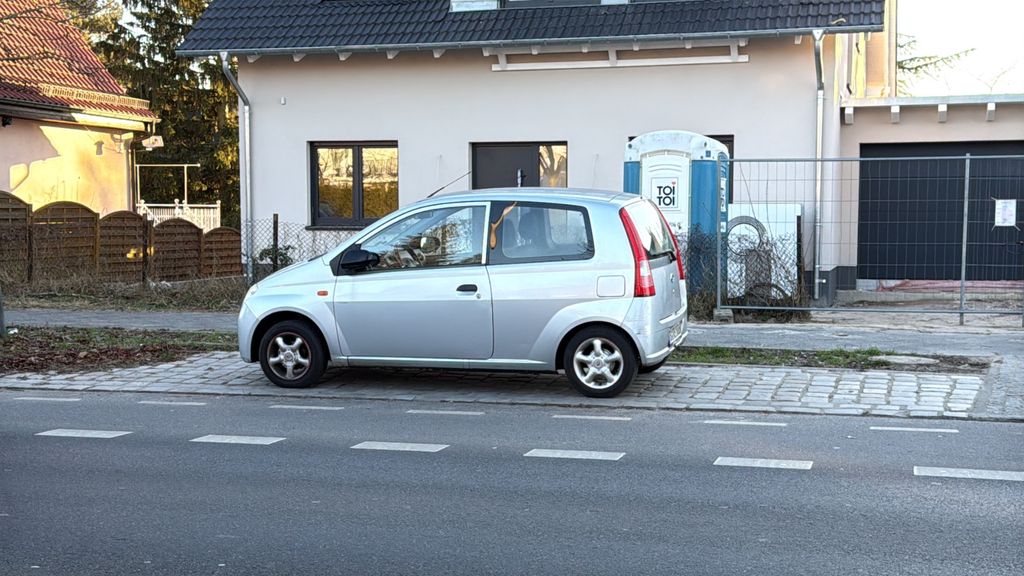 Daihatsu Cuore 143.450 km 999 &euro; Berlin 13158