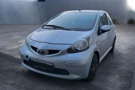 Toyota Aygo (X) 212.000 km 1.290 &euro; Berlin 12559