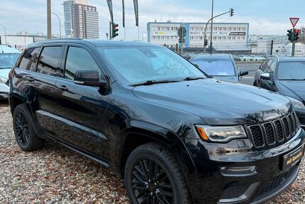 Jeep Grand Cherokee 80.048 km 32.000 &euro; Potsdam 14480