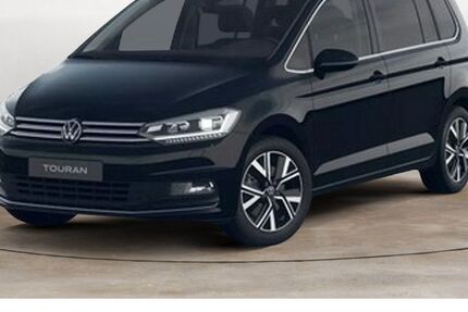 VW Touran 5.374 km 41.890 € Potsdam 14482