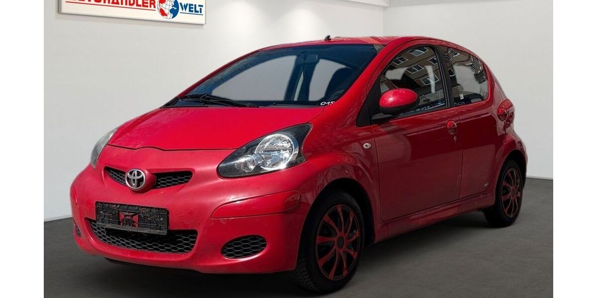 Toyota Aygo (X) 132.950 km 2.199 &euro; Berlin 12681