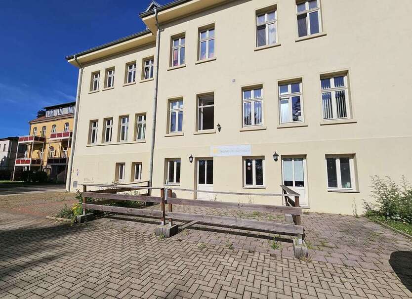 Büro in Ballenstedt 129.000 € 105 m²