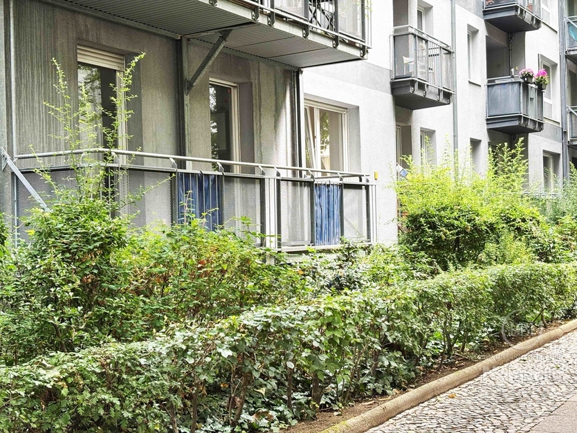 PRAKTISCHE HOCHPARTERRE-WOHNUNG MIT GROSSEM BALKON IM BEGEHRTEN BAYERISCHEN VIERTEL! 2 zimmer