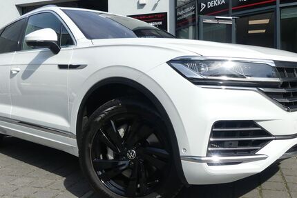 VW Touareg 66.475 km 41.800 &euro; Berlin 13156