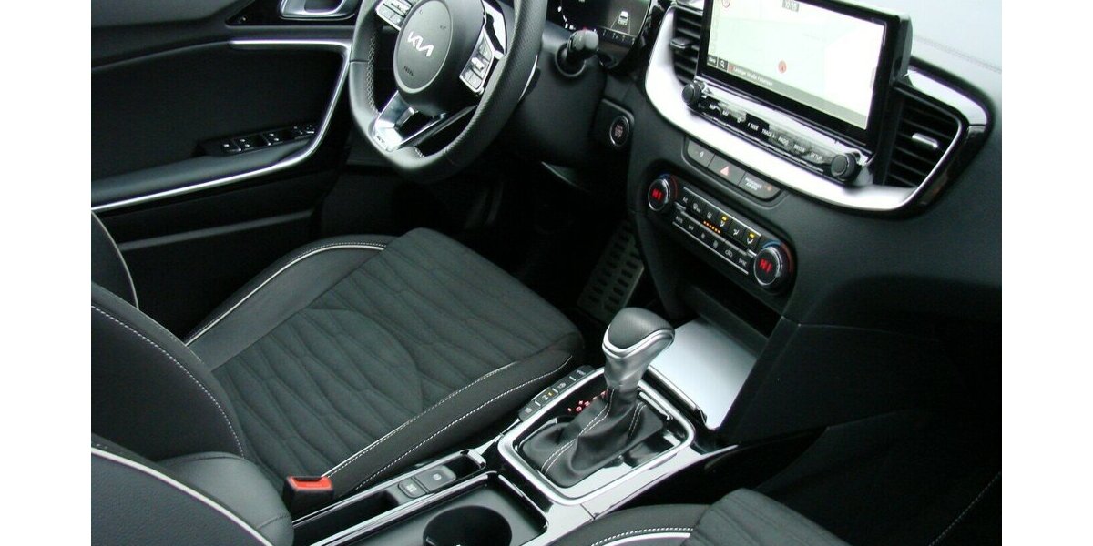 Kia Ceed SW 1.5 T-GDi GT Line ACC LED 2.600 km 25.980 &euro; Falkensee 14612