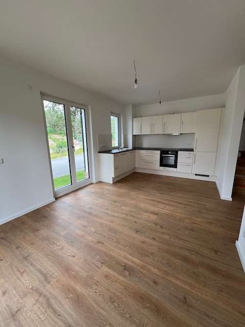 Haus zum Mieten in Beelitz 1.879 € 131.34 m²