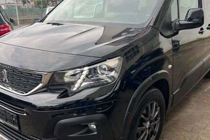 Peugeot Rifter 83.000 km 14.790 &euro; Berlin 13581