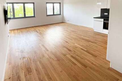 Wohnung zum Mieten in Nauen 910 € 61.05 m²