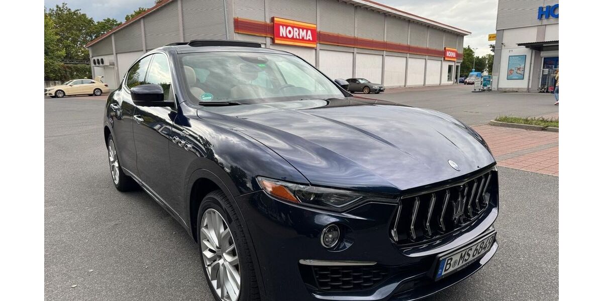 Maserati Levante 49.989 km 44.999 &euro; Berlin 12349