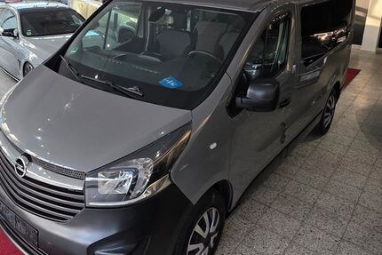 Opel Vivaro 240.000 km 11.900 &euro; Grossbeeren 14979
