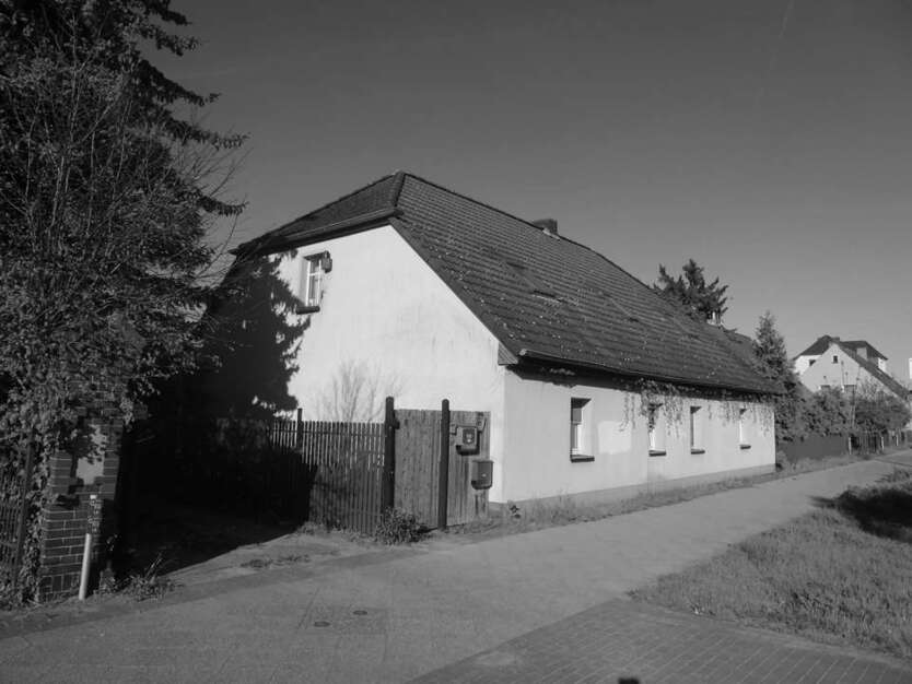 Haus zum Kaufen in Falkensee 890.000 € 220 m²
