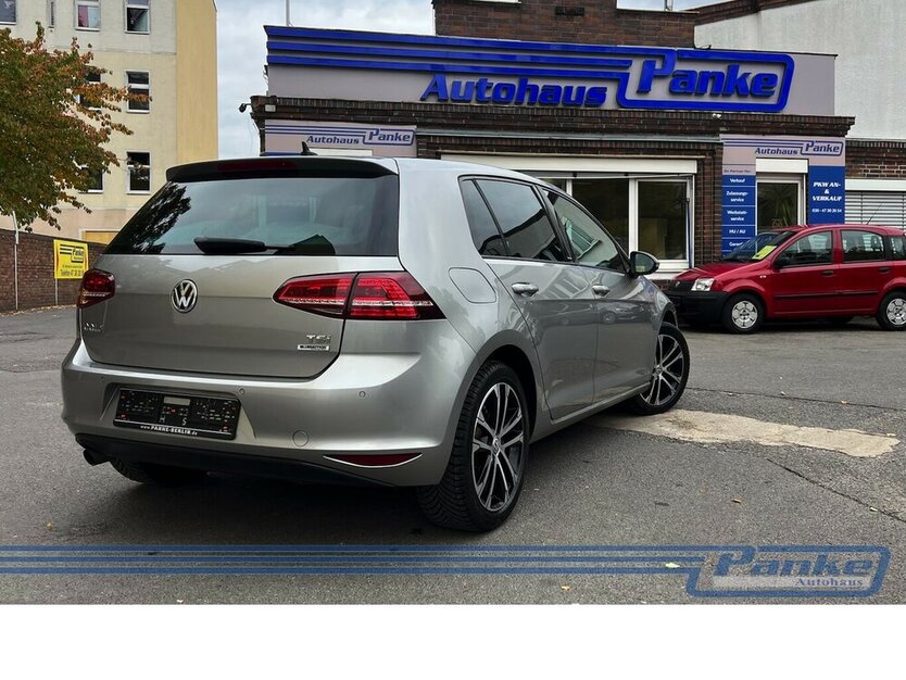 VW Golf VII Allstar BMT*PDC*Xenon*SHZ*Tempo* 94.457 km 12.990 € Berlin 13187