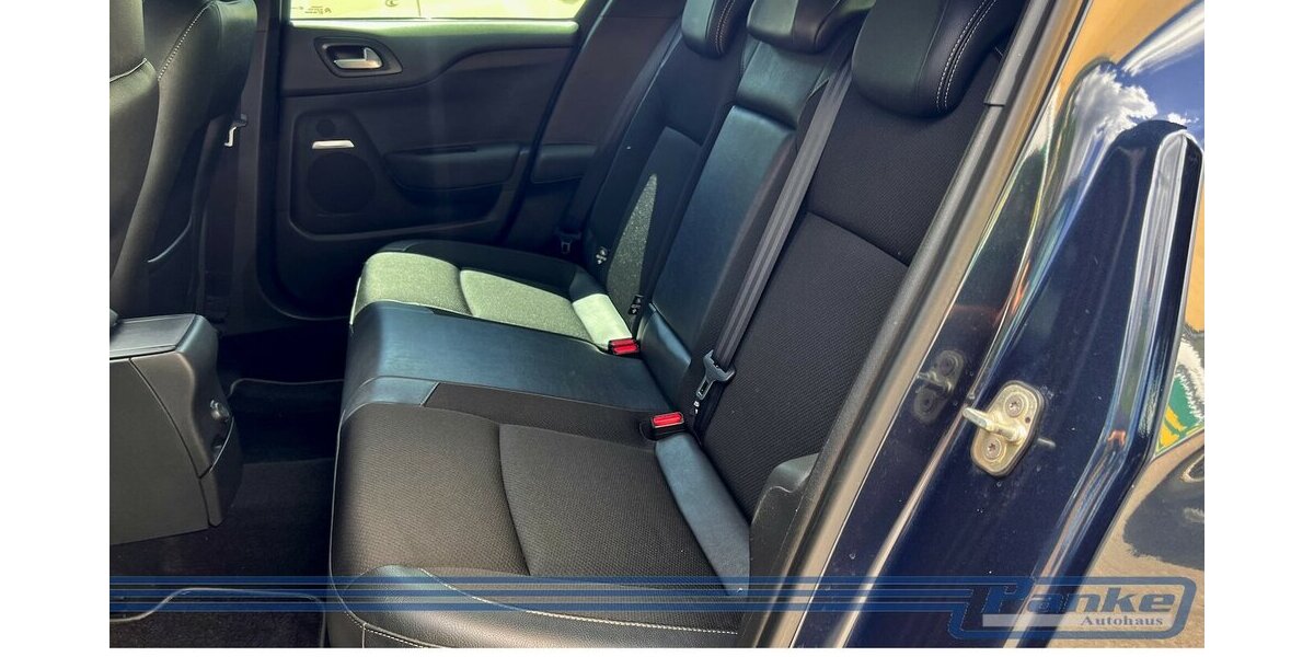 Citroen DS4 1.6 VTi 120 SoChic*SHZ*Massage*BT*Tempo* 150.000 km 5.990 &euro; Berlin 13187