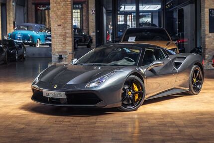 Ferrari 488 Spider 9.088 km 268.900 € Berlin 10553
