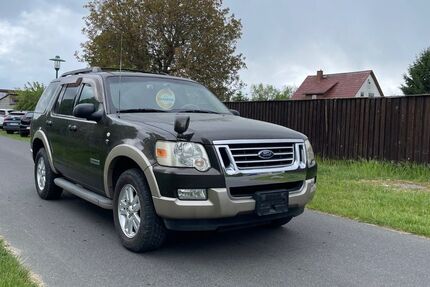 Ford Explorer 126.000 km 13.900 &euro; DAHLEWITZ 15827